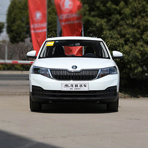 Skoda <span class=keywords><strong>Kamiq</strong></span> 2024 1.5L Automatic Power Edition National VI con Schermo Touch da 9 Pollici, Auto Usata a Prezzo Scontato - Product Image 2