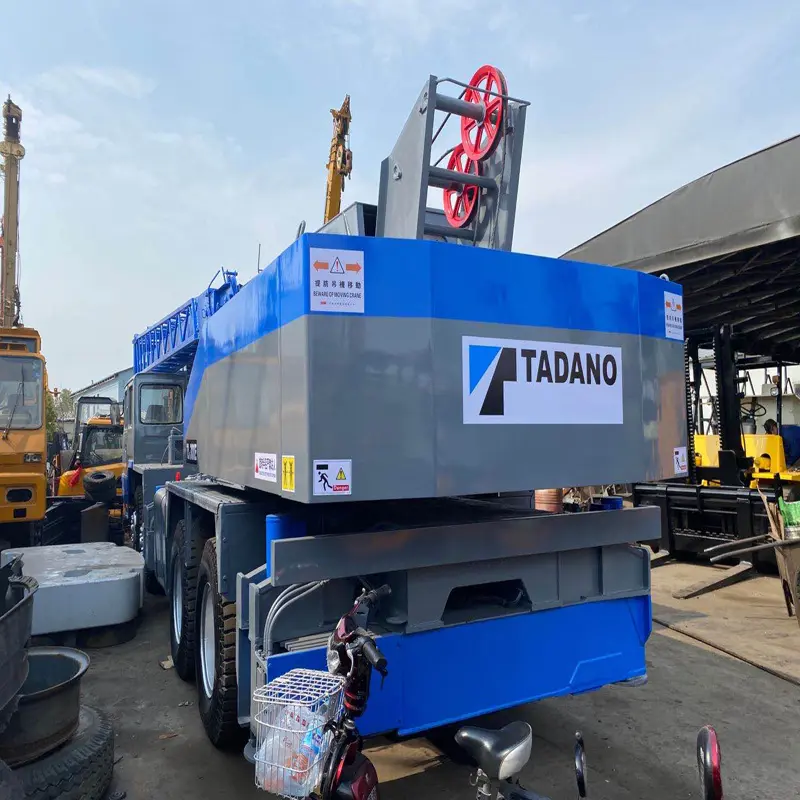 Used/SECONDHAND Tadano 30t Mobile Crane TL-300E with High Quality From Shanghai China Trust Supplier for Sale