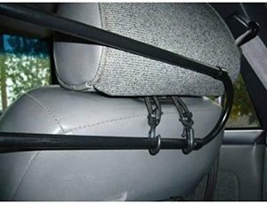 Barrière <span class=keywords><strong>pour</strong></span> véhicule: Ajustement universel réglable <span class=keywords><strong>pour</strong></span> voitures, camions, SUV. Porte de <span class=keywords><strong>voiture</strong></span> <span class=keywords><strong>pour</strong></span> <span class=keywords><strong>chien</strong></span> facile à installer-Séparateur de porte en tube métallique - Product Image 6