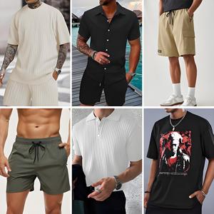 Vente en gros de shorts d'été pour hommes, t-shirts à col rond imprimés, chemises décontractées, polos, envoi aléatoire mixte - Product Image 1