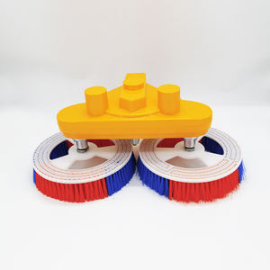 Spazzola solare <span class=keywords><strong>Multifit</strong></span> testa del motore della macchina per la pulizia intelligente per lo strumento del sistema di energia solare domestica spazzola automatica per la pulizia del pannello solare - Product Image 3