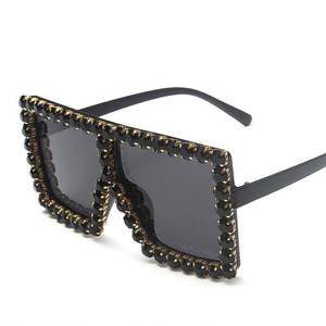Lunettes de soleil carrées surdimensionnées de luxe vintage colorées avec logo personnalisé, vente en gros, tendance, pour femmes, avec strass - Product Image 4