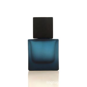 Venta al por Mayor de Botellas de Perfume Cuadradas de Lujo de 30ml 50ml 100ml con Pulverizador, Tapa Personalizada, Serigrafía, Recargables - Product Image 2