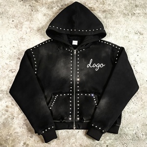 Fabricante de sudaderas con capucha personalizadas con serigrafía, de tejido grueso, con lavado ácido, efecto desgastado por el sol, con remaches, pedrería, corte holgado, corto y con cremallera. - Product Image 1