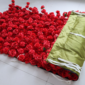 Panel de Pared de Flores Artificiales de Seda 3D de Rosas Rojas de 8 pies x 8 pies - Nunca se Desvanece - Product Image 3