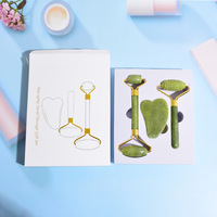 Ensemble de 3 en 1, fabricant de produits de marque privée, outil de grattage Gua Sha, rouleau de jade pas cher, massage facial, outil Gua Sha