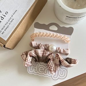 Diadema Vintage con Estampado de Leopardo y Encaje, Banda para el Cabello con Perlas y Goma Elástica, Accesorio Minimalista para el Cabello - Product Image 4