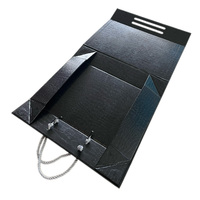 Caja de Regalo para Zapatos con Cierre Magnético, Fabricada con Materiales Reciclados, con Logotipo Texturizado en la Superficie y Asa Impresa, Plegable, de Cartón