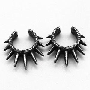 Pendientes de clip yunnique con forma de pico, de acero de titanio negro, joyería geométrica de moda para hombres y mujeres - Product Image 5