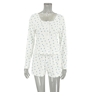 Ensemble de pyjama court en maille de polyester doux pour femme, col rond, manches longues, élégant, vêtements de détente, vêtements de maison, logo imprimé en sérigraphie - Product Image 2