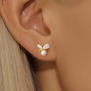 Boucles d'oreilles en argent sterling S925 avec perle d'eau irrégulière en forme de fleur croissante pour usage quotidien - Product Image 5