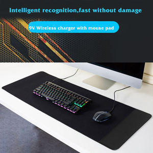 แผ่นรองเมาส์แบบไร้สาย RGB เรืองแสงแผ่นรองเมาส์ที่ชาร์จแบบไร้สาย