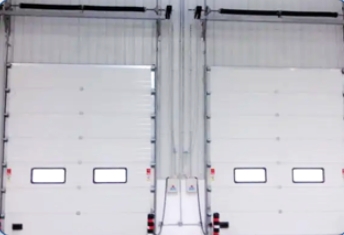 Puerta elevadora para cámara frigorífica