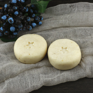 Listo Stock Hecho a mano Jazmín Leche de cabra Proceso en frío Jabón facial Aceites esenciales Fabricante personalizado para belleza Cuidado personal - Product Image 3