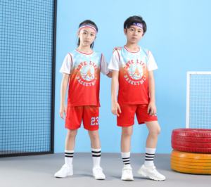 เสื้อเจอร์ซีย์บาสเก็ตบอลแห้งเร็วของเด็กผู้ชายตัวใหญ่พิเศษออกแบบได้เองสำหรับฤดูร้อน - Product Image 1