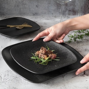 Assiette à steak de restaurant moderne Assiette à dîner en <span class=keywords><strong>fonte</strong></span> Assiette de service carrée noire Western Pratos Céramique Quadrado - Product Image 3