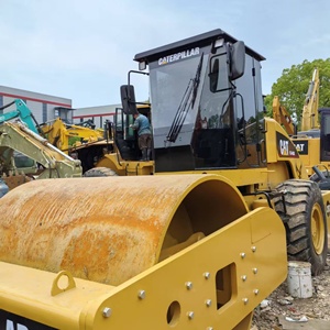 Rodillo Compactador de Neumáticos de Un Solo Tambor Cat CS-683E Amarillo Usado, Cabina Cerrada, Motor Diésel 185 kW, Equipo de Construcción - Product Image 4