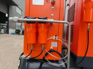 Compressore d'Aria a Vite OEM VSD 15KW 8BAR, Raffreddamento ad Aria, Industriale, Stazionario, Alimentazione AC, Lubrificazione a Olio, Motore, Pompa, Serbatoio d'Aria, Gruppo Compressore - Product Image 4