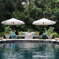 Parasol de jardin rond Premium 9' en coton Portofino avec franges, cadre inclinable en aluminium antirouille, parasol de marché avec bordure blanche festonnée