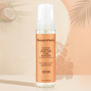 Mousse coiffante quotidienne pour cheveux bouclés, contrôle des frisottis, hydratation et fixation pour cheveux bouclés et texturés - Product Image 1