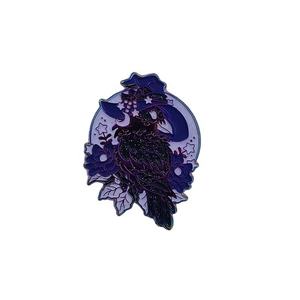 Benutzerdefinierte regenbogen metall revers pins weiche emaille pin abzeichen glow in the dark - Product Image 3