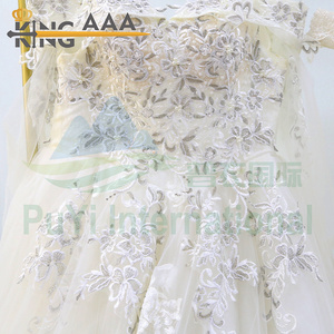 Robe de mariée d'<span class=keywords><strong>occasion</strong></span> Mode Femmes Robes de mariée blanches en gros Vêtements usagés Vêtements usagés pour femmes - Product Image 4