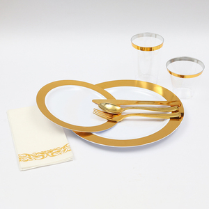 Lot de 350 Assiettes de Luxe Jetables en Plastique Sans BPA, Vaisselle Moderne avec Bord Doré, Assiettes de Présentation pour Restaurant et Mariage - Product Image 1
