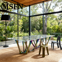 Table à manger rectangulaire moderne en acrylique, base en acier inoxydable arc-en-ciel irisé, design durable, mobilier de salle à manger pour hôtels de luxe