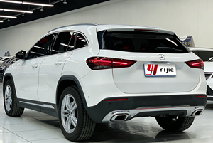 Mercedes <span class=keywords><strong>GLC</strong></span> 200 AMG SUV d'occasion, automatique, conduite à gauche, intérieur foncé, pneus R18, <span class=keywords><strong>prix</strong></span> compétitif, prêt à être expédié - Product Image 4