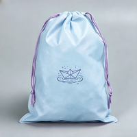 Pochette de rangement personnalisée en non-tissé recyclable avec cordon de serrage, motif dessin animé simple, pour chaussures de course, articles de beauté et cadeaux de fêtes