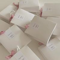 Sac cadeau en papier blanc avec ruban en organza, étiquette de remerciement, poignée en corde de coton portable, sac de transport pour cadeaux