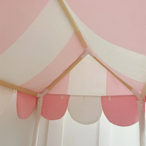 Tienda de campaña <span class=keywords><strong>con</strong></span> forma de soporte de mercado de lona de algodón blanco o juguete para jugar a las casitas para niños juegos de interior y exterior - Product Image 6