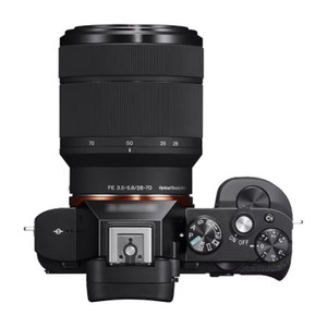 Appareil photo hybride professionnel <span class=keywords><strong>Sony</strong></span> <span class=keywords><strong>A7R</strong></span> II + objectif 28-70, capteur plein format 24MP, vidéo 4K pour le vlogging - Product Image 1