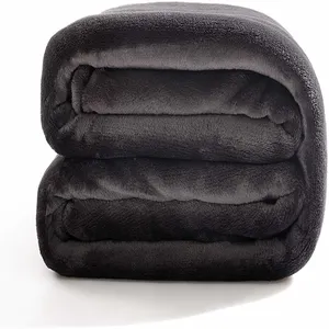 Manta de franela de lana de poliéster 100% para todas las estaciones personalizada multicolor tamaño Queen suave y acogedora ropa de cama ecológica dibujos animados sólidos - Product Image 1