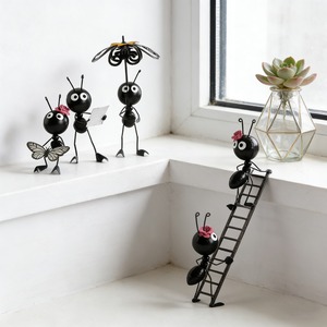 Offre Spéciale sur Figurine Décorative en Métal Artisanale – Pièce d'Accent Décorative en Métal pour l'Aménagement Intérieur Moderne de la Maison et du Bureau – En Vente - Product Image 5