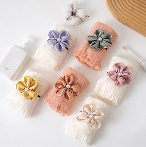 <span class=keywords><strong>Serviette</strong></span> <span class=keywords><strong>de</strong></span> <span class=keywords><strong>gaze</strong></span> <span class=keywords><strong>de</strong></span> style japonais minimaliste nordique avec pompon-Cadeau <span class=keywords><strong>de</strong></span> festival élégant et faveur <span class=keywords><strong>de</strong></span> <span class=keywords><strong>mariage</strong></span> - Product Image 4
