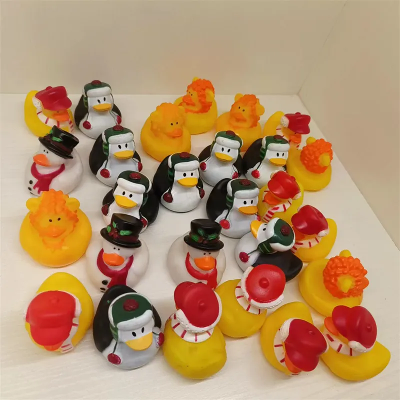 Custom Classic Yellow Floatable Rubber Ducks Shower Baby Bath Toys With Hat For Kid