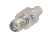 Adaptador coaxial RF SMP macho a conector hembra SMA para aplicaciones RF