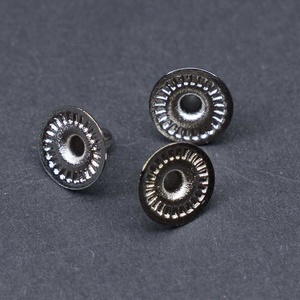 Ensemble de boutons pression en laiton en 4 parties de 12.5mm Technique de placage à douille forte Fabriqué à Taiwan - Product Image 5