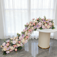 Vente en gros de chemins de table et décorations d'allée de mariage en fleurs artificielles en soie rose et violette de haute qualité