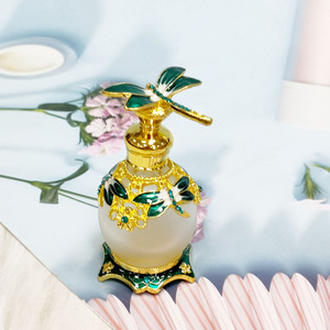 Flaconi di profumo di lusso con motivo a farfalla personalizzati da 15ml di olio rotondo arabo egizio fiale di profumo contagocce <span class=keywords><strong>crema</strong></span> foca parrucche occhiali - Product Image 3
