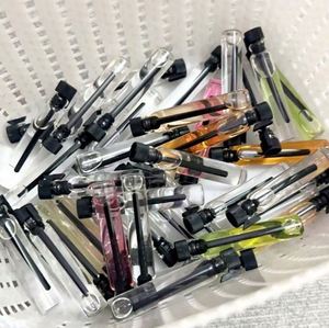 น้ำหอมแบบลูกกลิ้ง 15 มล. กลิ่นอาราเบียน คราวน์ กลิ่นองุ่น มะลิ และซีดาร์ - Product Image 1