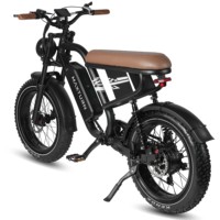 Vélo électrique tout-terrain noir à pneus larges, style rétro, pour trajets quotidiens, avec selle en cuir et phare avant, pour le marché européen.