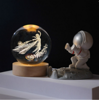 Estatuilla de crucifijo de Pascua cálida LED recargable Cruz de cristal 3D Jesús para luces de noche de luna Católica Cristiana para dormitorio
