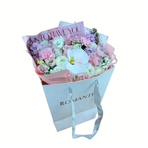 Bolsa de Regalo de Papel Recubierto Trapezoidal Cuadrada Personalizada, Blanca con Logotipo Impreso en Plateado - Product Image 1