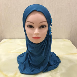 2026 Dubai Islamischer Traditioneller Einfarbiger Satin-Baumwoll-Hijab Ethnische Schals Kopftuch für Mädchen im Alter von 2-7 Jahren mit 2 - Product Image 4