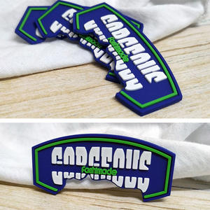 Экологичный индивидуальный силиконовый логотип <span class=keywords><strong>3d</strong></span> мягкий патч для одежды с тиснением резиновых патчей - Product Image 6
