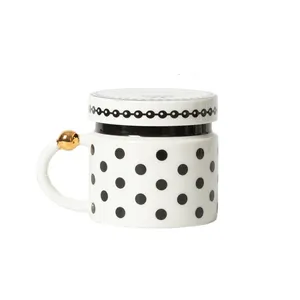 Keramik hitam dan putih polka Dot dengan penutup mug cangkir air cangkir kopi sarapan ringan hadiah mewah cangkir kreatif