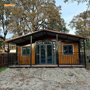 Maison conteneur modulaire préfabriquée extensible et portable de 20 pieds ou 40 pieds avec toit à pignon - Product Image 1