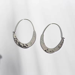 Boucles d'oreilles créoles dorées pour femmes, tendance, simples, épaisses et imposantes, bijoux d'été - Product Image 1